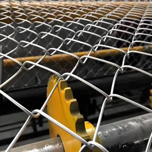 China 5MM Powder Coated Security Fencing Blue Roll Chain Link Diamond Mesh Fencing Net wholesale