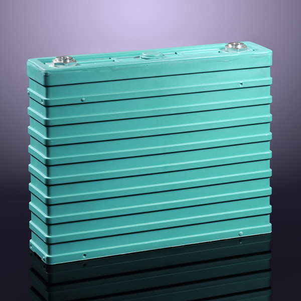 High Capacity LiFePO4 12V 200ah-B Battery Pack for off-Grid Solar Power System