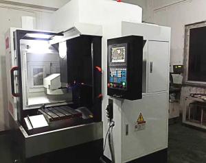 China 24000 RPM Vertical Industrial CNC Milling Machine Strong Rib Structure Crossbeam wholesale