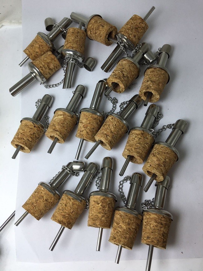 NEW Stainless Steel Cork Pourer Spout with Metal Cap for 20mm Wine Olive Oil Bottle