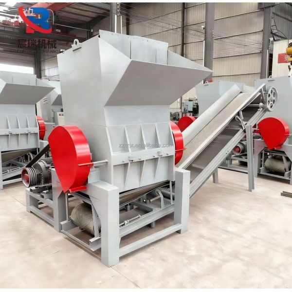 New Plastic Crusher Primarily Used for Processing Waste Plastic Products Such As PP/PE Plastic Crates Fruit Crates and Pallets