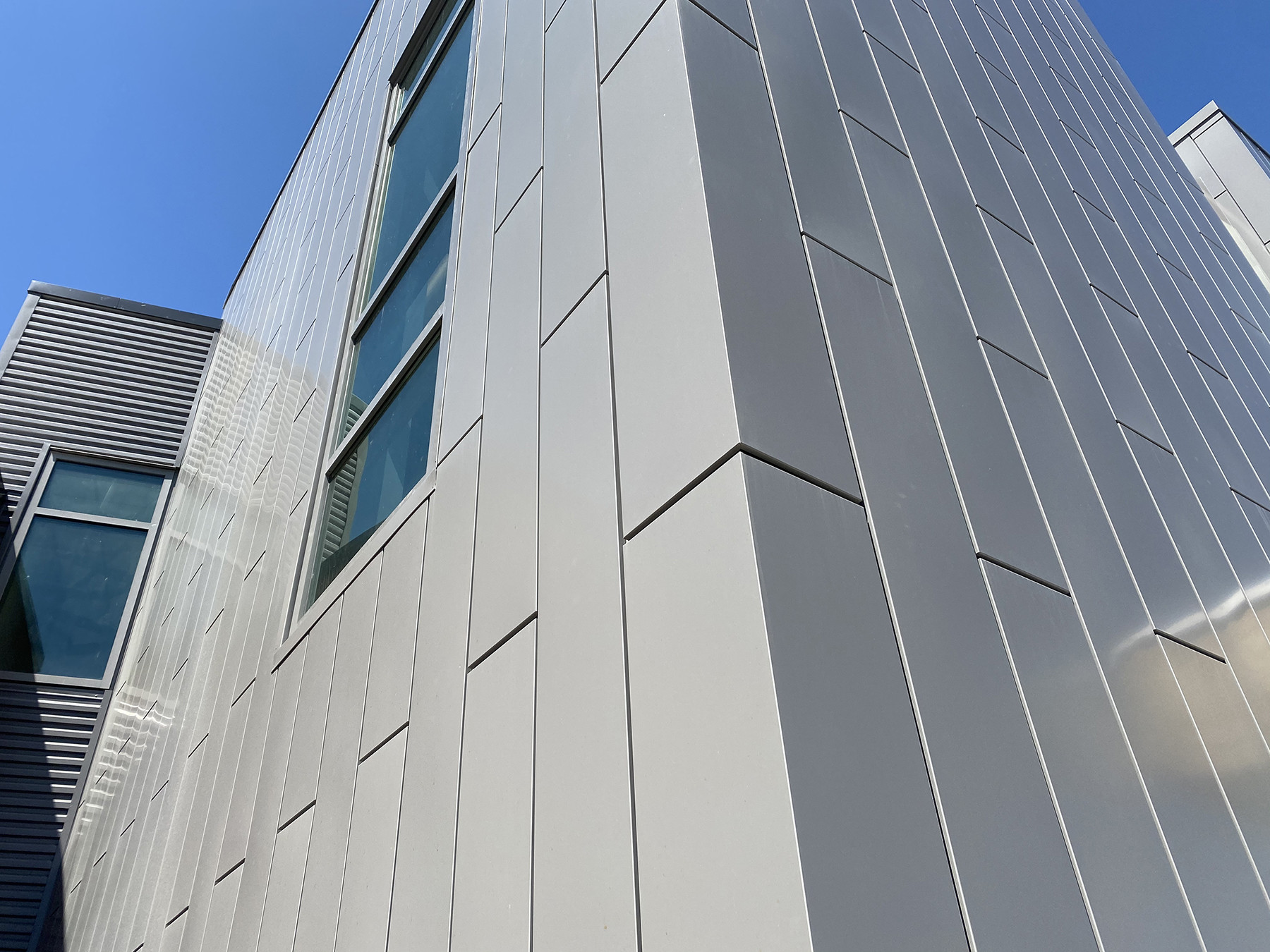 Aluminum Composite Panels Used For External Cladding, Facades, And Interior Wall And Ceiling Decoration