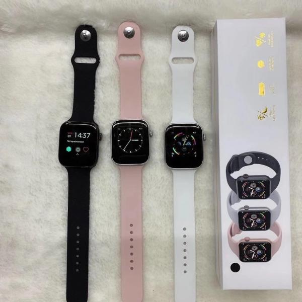 Music / Camera Wallpaper Smartwatch With Heart Rate Monitor 260 * 20 * 2.3mm