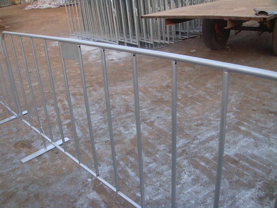 hot dip galvanized bicycle removable Crowd Control steel Barrier manufacture 1100mm*2000mm 38mm round tube