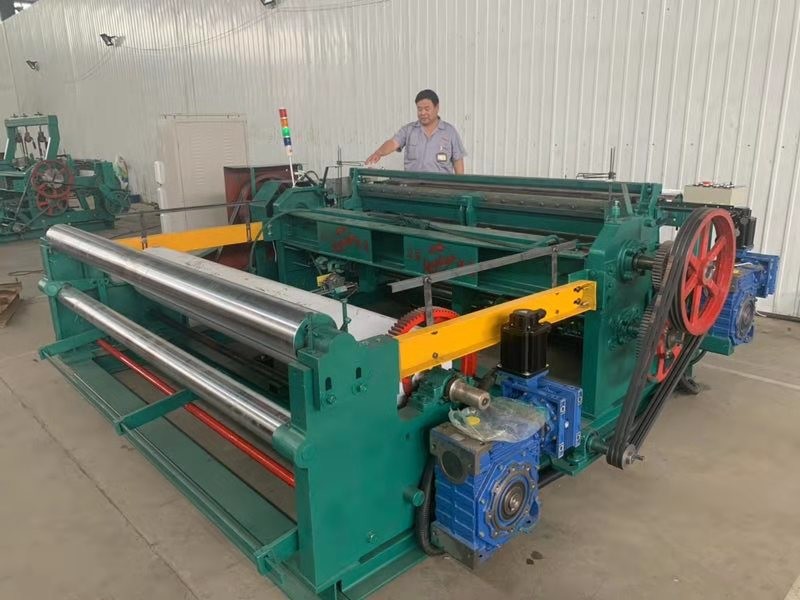 Fully Automatic Fiberglass Weaving Machine , Window Screen Making Equipment