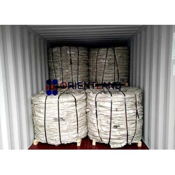 54-56 Loops Coiled Razor Barbed Wire With Steel Tape Sharp Edged Blades