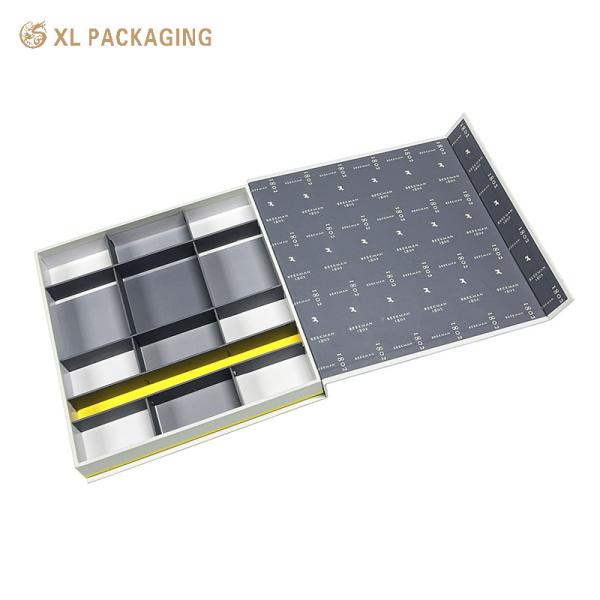 Magnetic Gift Box with Paper Divider for Confectionery & Sweets