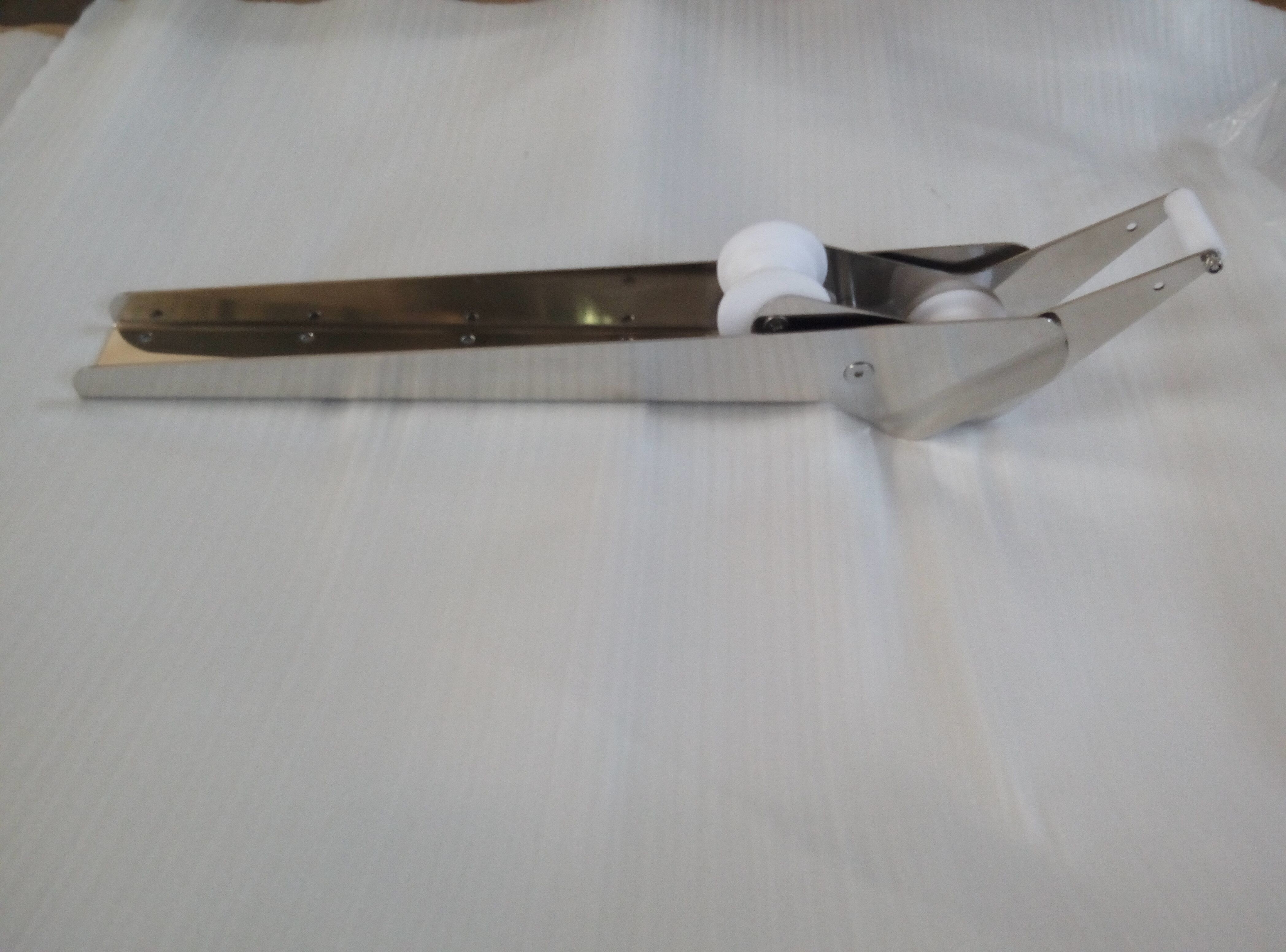 MARINE STAINLESS STEEL BOW ANCHOR ROLLER W/WHEEL FOR BOAT - FIVE OCEANS Isure Marine