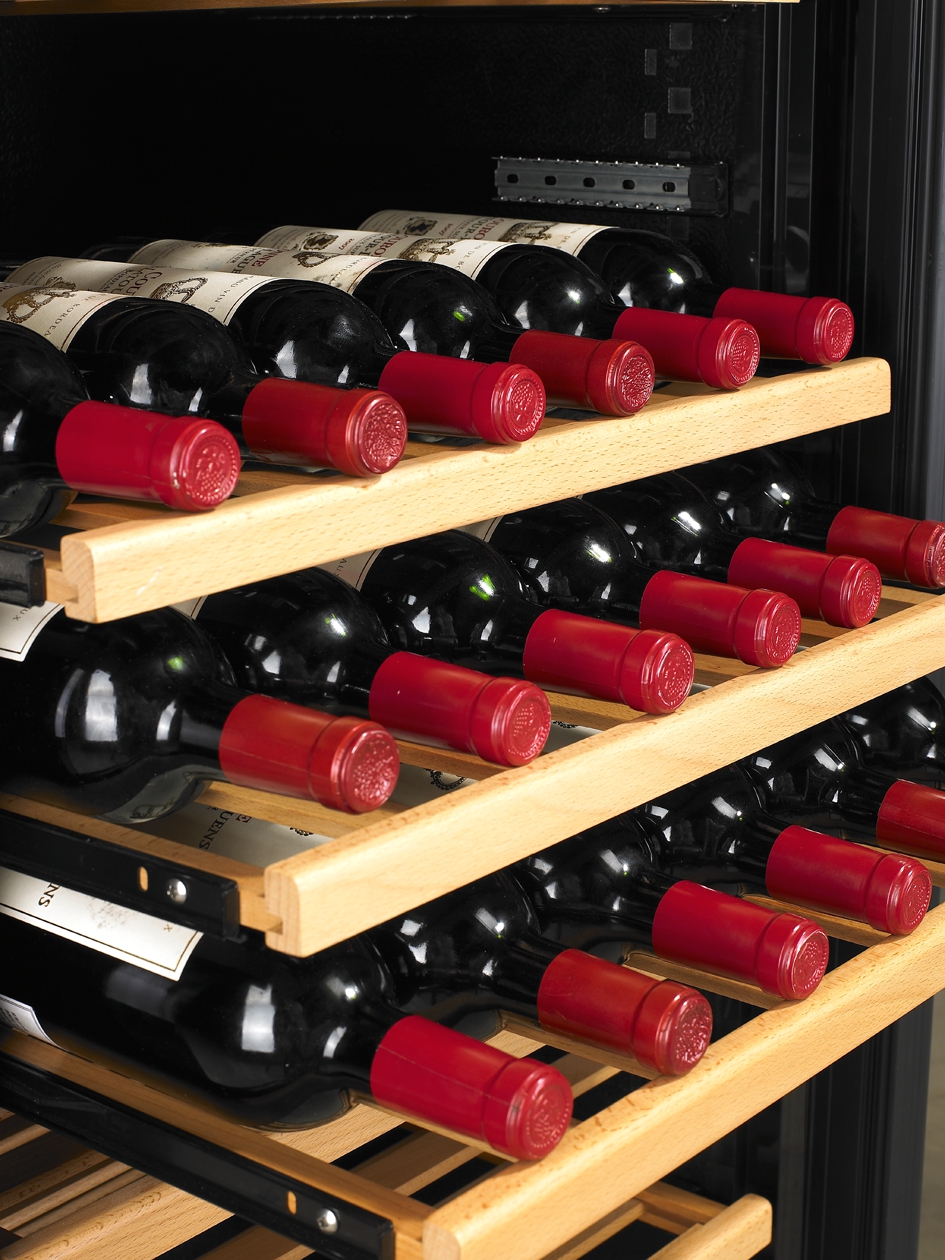 Soundless Freestanding Wine Cooler Fridge , 160W Under Counter Wine Refrigerator