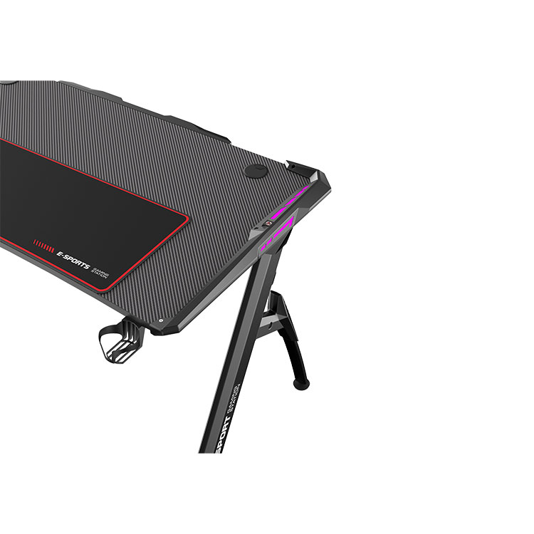 Professional Gamers' Target Setup Modern and Gaming Desk with Affordable Accessories