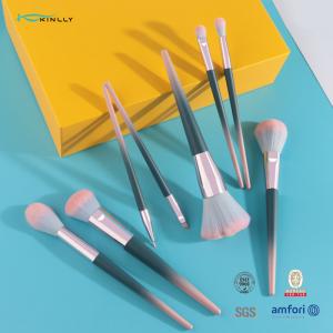 China Premium Make up Cosmetic Brush Makeup Brush Set for Blending Blush Concealer Eye Shadow, Cruelty-Free Synthetic Hair wholesale