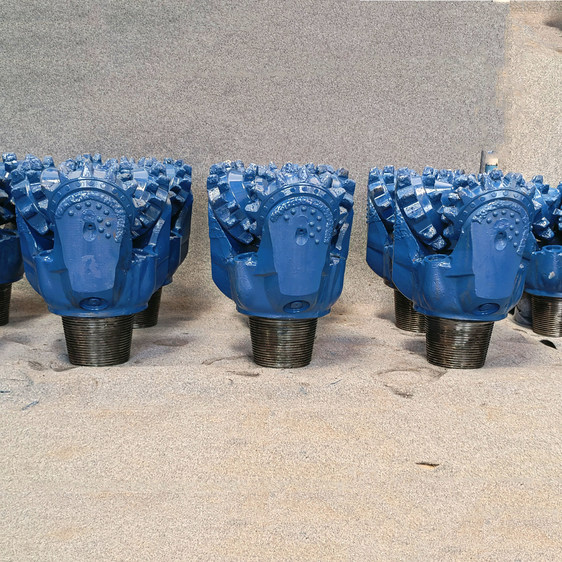 14 3/4 inch Compressive Strength Medium Hard Formations Customized Milling Toothed Bits