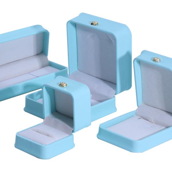 Jewelry Package in Cyan with Crown Design Hanhong Custom Logo Luxury PU Leather