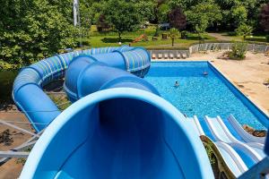 China Children Indoor Playground Swim Game Pool Water Play Equipment Aqua Tube Custom Slides For Kids wholesale