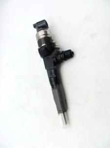 China High Performance Diesel Injectors , DENSO Mechanical Diesel Injector 295050-1330 wholesale