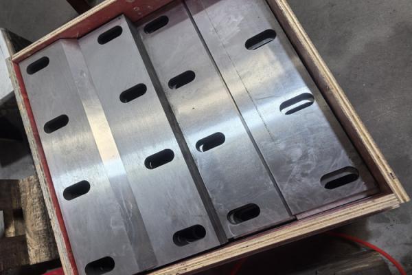 SKD-11 Crusher Blades With High Hardness For PET Bottle Recycling Crusher