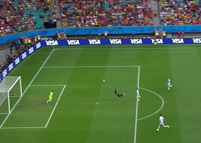 Ultra Wide Viewing Angle Sport Perimeter LED Display Screen 40x20 Dots
