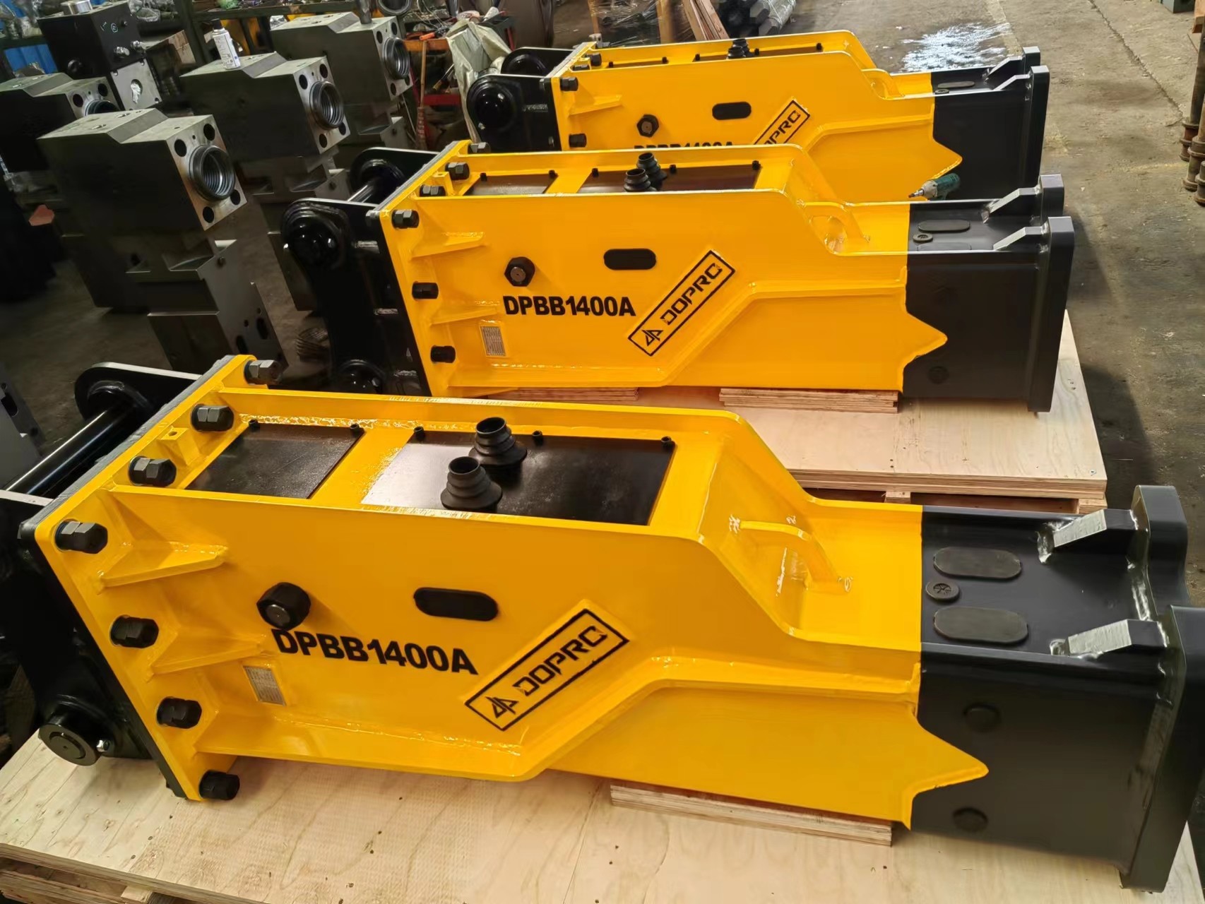 140 Diameter Chisel Hydraulic Breaker Hammer Silenced Type Less Breakdown