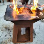 Outdoor Backyard Corten Steel BBQ Grill 500*500*700mm Base Anticorrosive