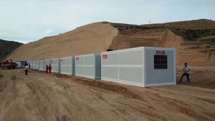 Heat Insulated Modular Shipping Container Homes Customized Design 30 Years Life Span