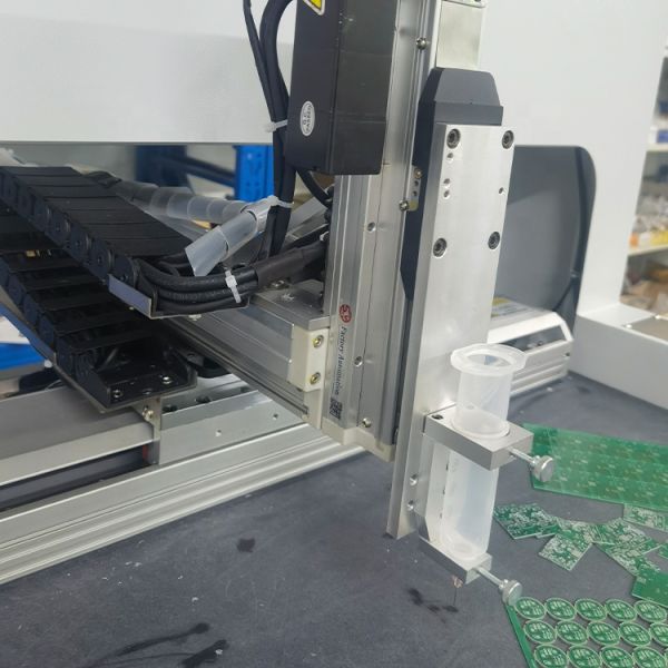 Electric Double-Platform Dispensing Machine CCD Vision Automatically Identifying Product Position New Condition Paper Packaging