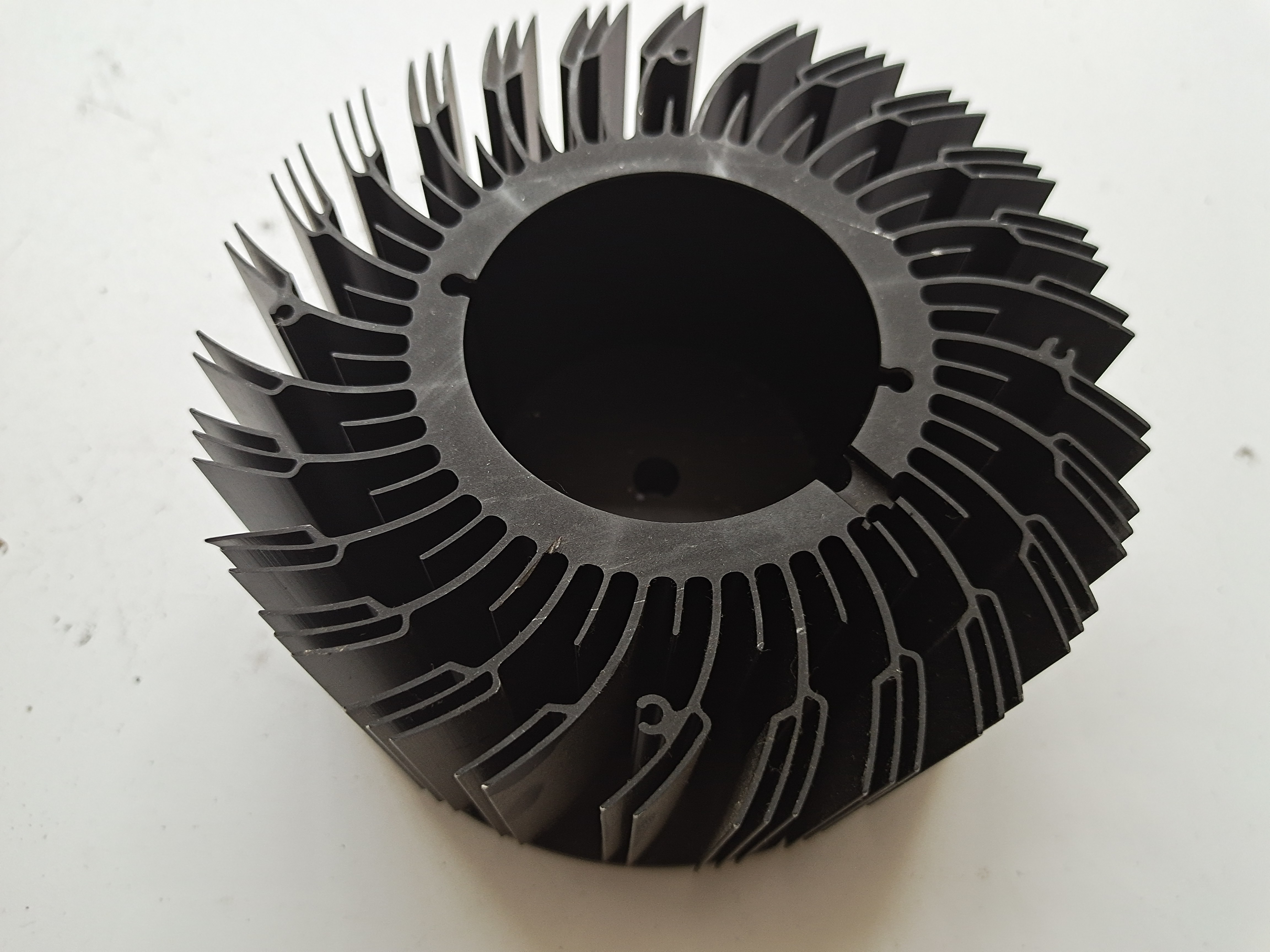 Custom Extruded Aluminum Cold Forging Heat Sink for LED Anodized Cold Forging Metal Big Heat Sink