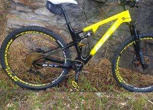 China Dual Suspension Carbon Mountain Bike 11 Speed MTB Disc Brake Bicycles wholesale