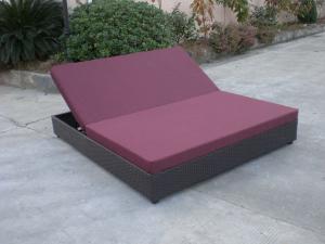 China Outdoor Rattan Material Chaise Lounge Daybed In Double,Cushion Cover With Adjustable Back wholesale