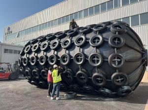China ISO17357 2014 Standard Pneumatic Marine Fender With Chain Tyre Net wholesale