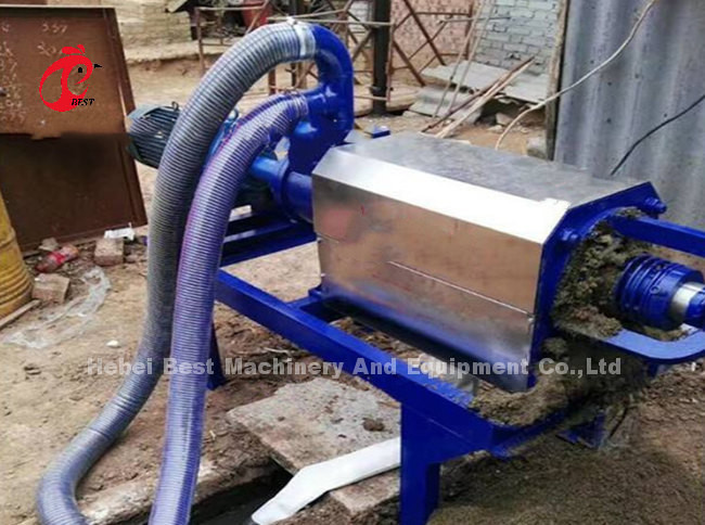 Screw Extrusion Fecal Dehydrator Chicken Manure Dryer In Farm Doris