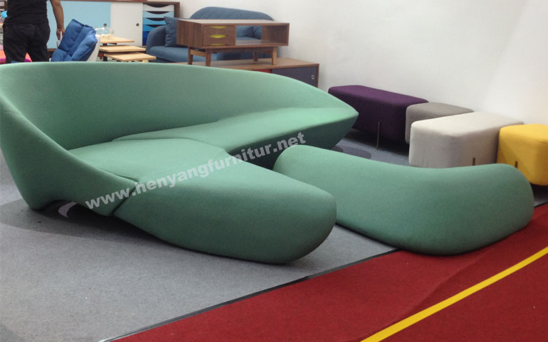 Moon sofa from Moon system sofa by Zaha Hadid