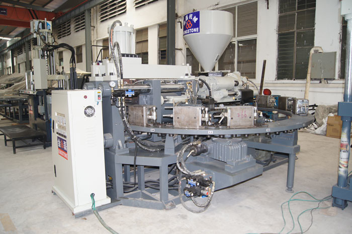 Rotary Type Women Men Plastic Shoes Making Machine 110-150 Pairs / Hour