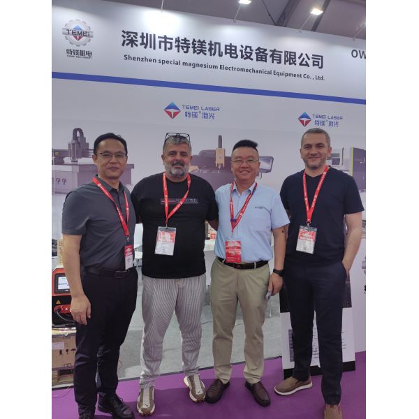 1325 Large Format CO2 Laser Cutting Machine Wood MDF Acrylic Plastic CNC Multi Function Processing