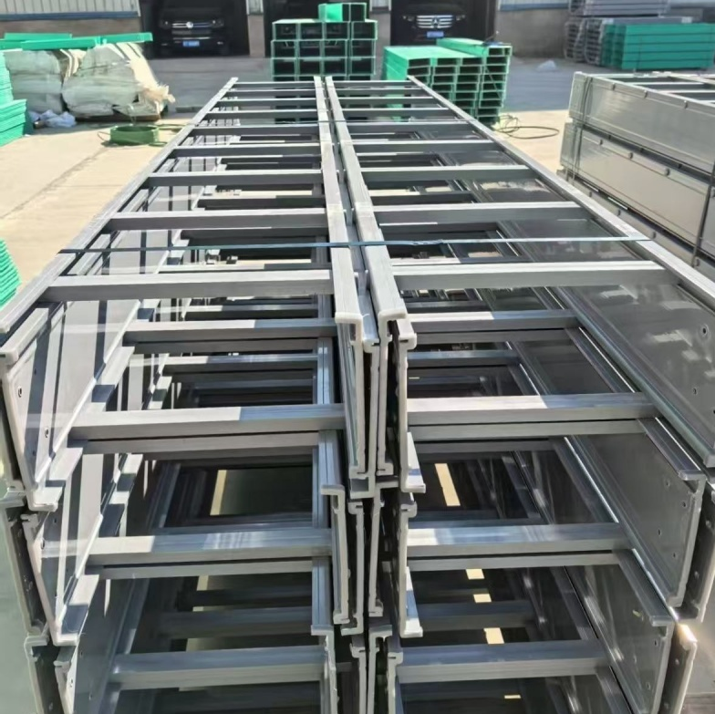 Lightweight 30x20mm Pvc Cable Tray With Cover
