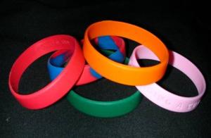 China plain rubber wristband wholesale