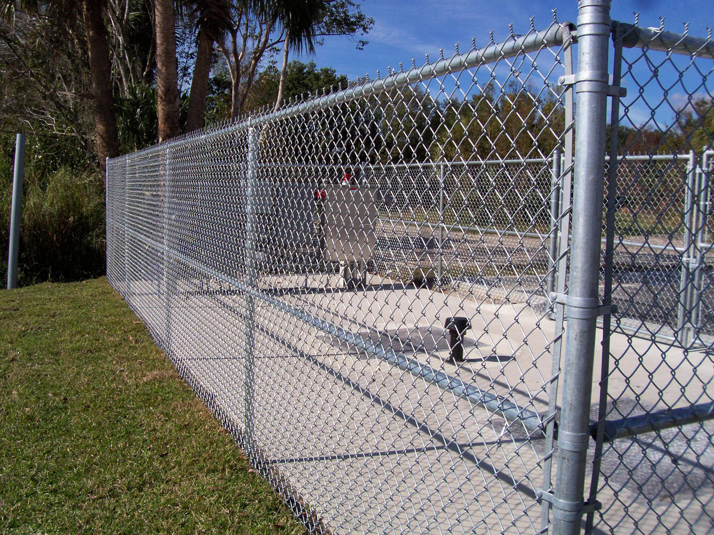 galvanized chain link fence-diamond wire mesh- pvc coated chain link fence