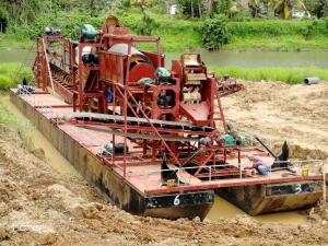 China Customized Gold Dredge Boat High Recovery Rate For Alluvial Gold Mining wholesale