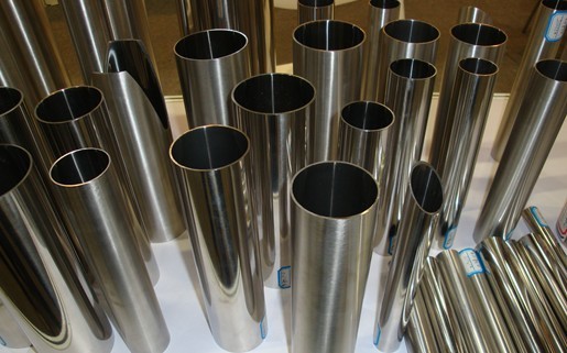 2B Surface Polished Decorative Stainless Steel Pipe 100mm-6000mm