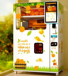 China 1500W Orange Fresh Juice Vending Machine Automatic Air Cooled For Supermarkets on sale