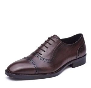 China Lace Up Mens Pointed Toe Dress Shoes Autumn Mens Brown Brogue Shoes For Wedding wholesale