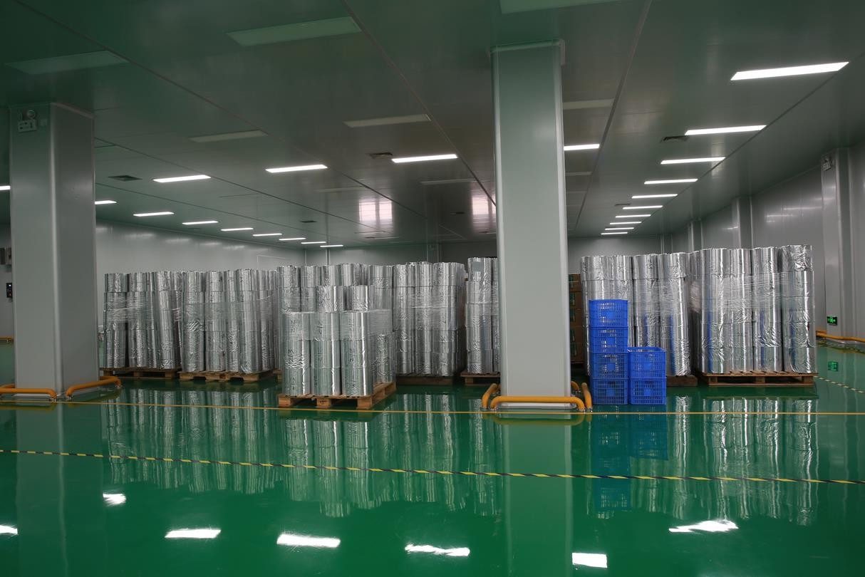 Laminated Heat Sealable Flexible Food Packaging Film Roll 120mic Thickness