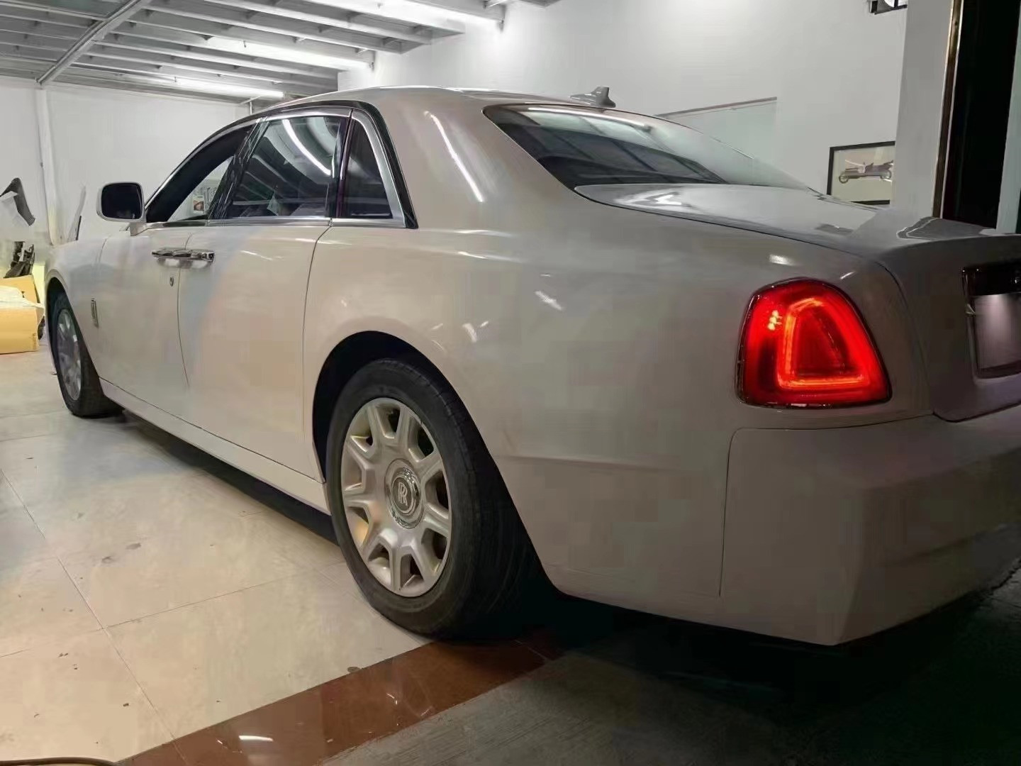 For Rolls-Royce Ghost Body Kit 2010-2020 Ghost Upgrades the 2021 Body Kit Ghost Front and Rear Bumpers