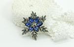 Leaf Shape Fashion Brooch Pin Sapphire Crystal Inlaid OEM ODM