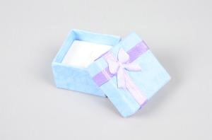 China Small Size Glossy Gift Box Recycled Material Crack Resistance OEM Color wholesale