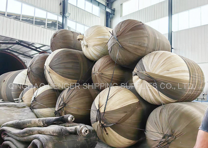Customized Marine Pneumatic Rubber Fenders With CCS ABS BV LR KR Certificates