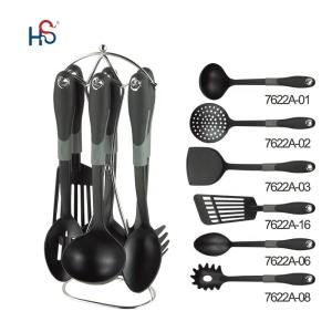 China Maximize Your Kitchen Space with This Nylon Scoop Spinning Colander ISO9001 Certified wholesale