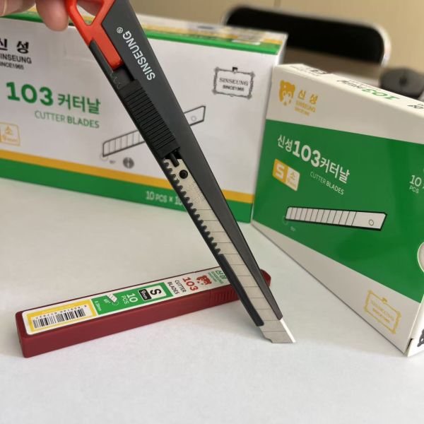SK2 Silver Versatile 9mm Knife Blades For Cutting Paper