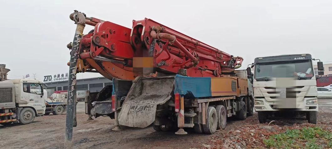 Perfect Performance 2013 Putzmeister 56m Concrete Pump Mounted Beton Pump on Benz Chassis Sale in Factory Price