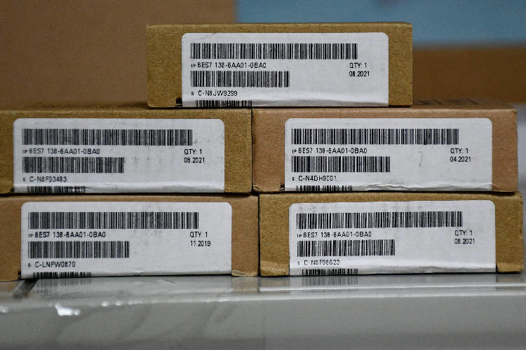 Siemens PLC I/O Module for use with ET200S Series, 81 x 15 x 52 mm, Current, Potential, Voltage, TM5, 24 → 230 V