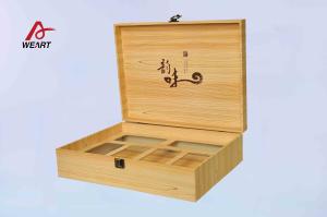 China Multiple Sites Champagne Gold Color Paper Jewelry Boxes With Pet Window , / SGS wholesale